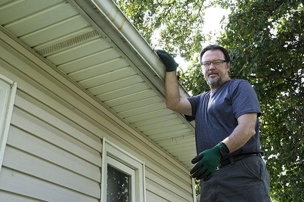 Gutter Cleaning of Clarkston workers